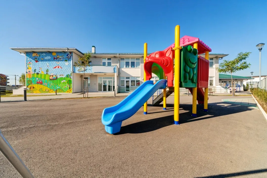 海康威视幼儿园综合安防解决方案，让家长安心，园方省心！